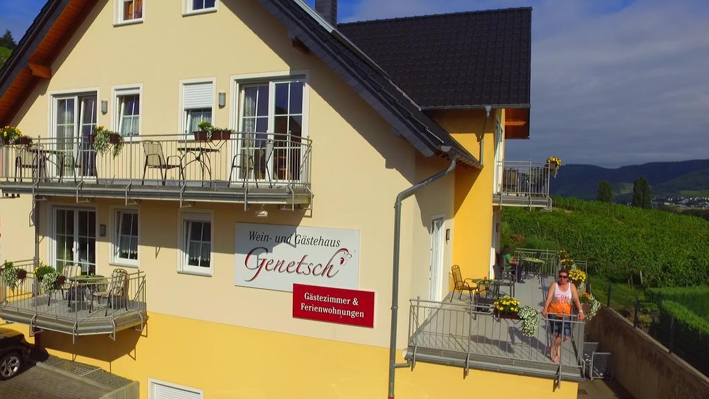 Wein- Und Gaestehaus Genetsch Lieser Bagian luar foto